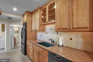 373 N Mechanic St, Fredericksburg, PA 17026 - Photo 11