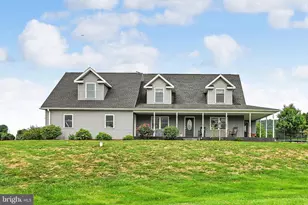 1393 Mountain Dr, Fredericksburg, PA 17026 - Photo 11
