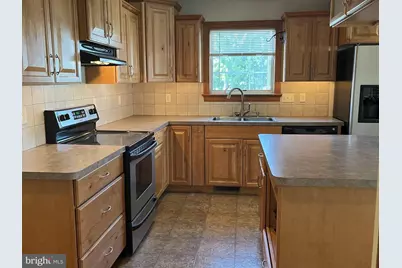 126 W Walnut St L-0001, Fredericksburg, PA 17026 - Photo 3