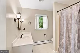 933 Redwood Ln, Lebanon, PA 17046 - Photo 23
