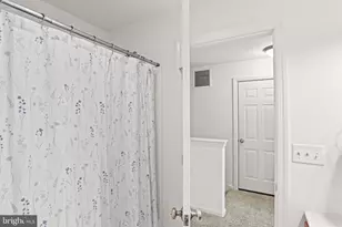 106 S Village Cir, Palmyra, PA 17078 - Photo 23