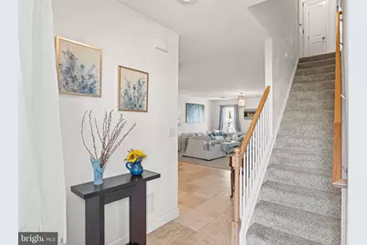 106 S Village Circle, Palmyra, PA 17078 - Photo 5