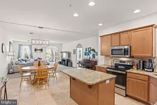 106 S Village Cir, Palmyra, PA 17078 - Photo 15