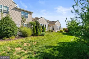 106 S Village Cir, Palmyra, PA 17078 - Photo 39