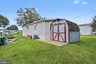 516 W Cedar St, Palmyra, PA 17078 - Photo 37
