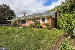321 E Walnut St, Palmyra, PA 17078 - Photo 3