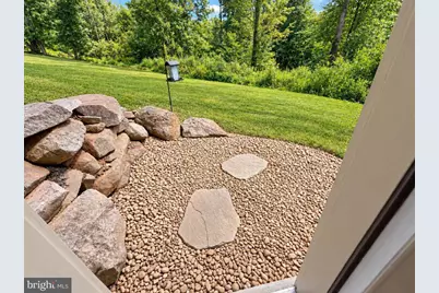1110 S Mountain Lane, Lebanon, PA 17042 - Photo 7