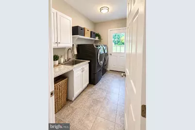 1110 S Mountain Lane, Lebanon, PA 17042 - Photo 23