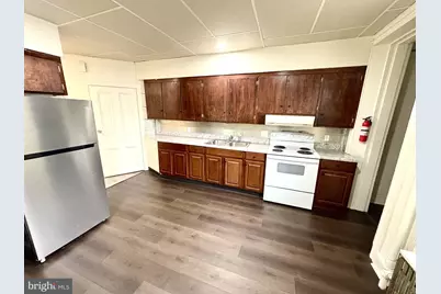 35 N 10th Street #2, Lebanon, PA 17046 - Photo 1