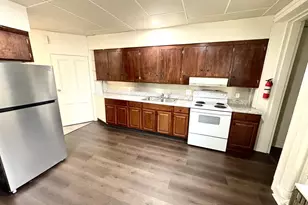 35 N 10th St, Lebanon, PA 17046 - Photo 1