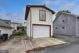 18 E Maple Ave, Myerstown, PA 17067 - Photo 23