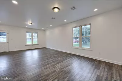 18 E Maple Avenue, Myerstown, PA 17067 - Photo 5