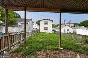 18 E Maple Ave, Myerstown, PA 17067 - Photo 27