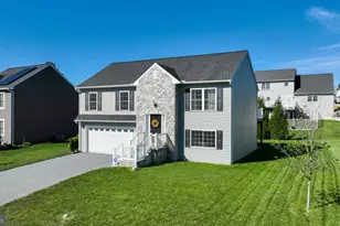 9 Oldfield Ave, Jonestown, PA 17038 - Photo 3