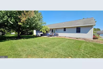 613 Richfield Drive, Lebanon, PA 17042 - Photo 5