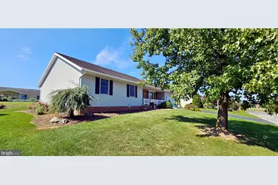613 Richfield Drive, Lebanon, PA 17042 - Photo 3