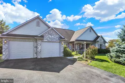 856 Walnut Crest Drive, Lebanon, PA 17046 - Photo 1