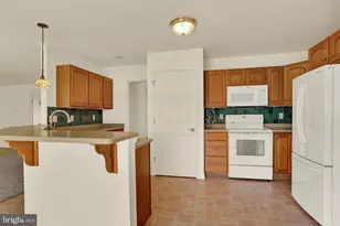 856 Walnut Crest Dr, Lebanon, PA 17046 - Photo 17