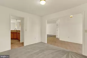 856 Walnut Crest Dr, Lebanon, PA 17046 - Photo 7