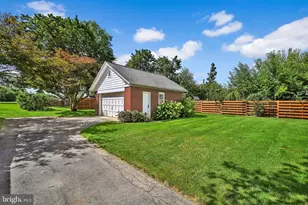 111 S Locust St, Myerstown, PA 17067 - Photo 39
