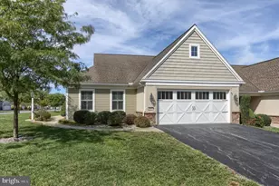 1057 Villa Dr, Lebanon, PA 17042 - Photo 3