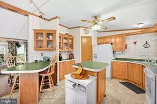 16 Edward Ave, Lebanon, PA 17042 - Photo 9