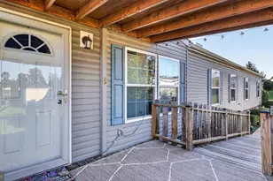 8 Orchard St, Fredericksburg, PA 17026 - Photo 5