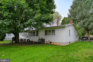 528 S Railroad St, Myerstown, PA 17067 - Photo 29