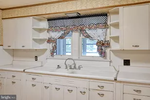 528 S Railroad St, Myerstown, PA 17067 - Photo 13