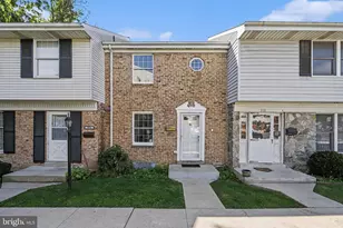 974 E Maple St, Palmyra, PA 17078 - Photo 1