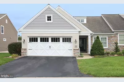 1040 English Drive, Lebanon, PA 17042 - Photo 1