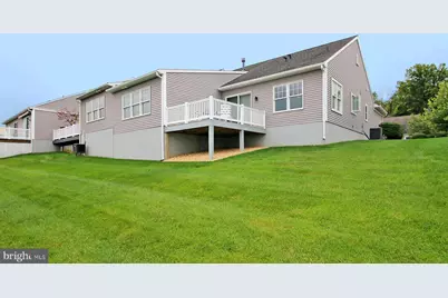 1040 English Drive, Lebanon, PA 17042 - Photo 5