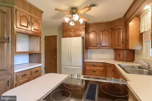 1005 S 2nd Ave, Lebanon, PA 17042 - Photo 7