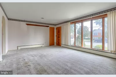 1005 S 2nd Avenue, Lebanon, PA 17042 - Photo 5