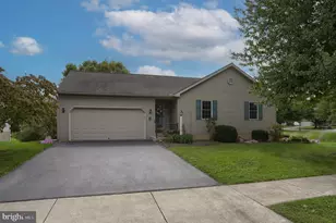 32 Arbor Dr, Myerstown, PA 17067 - Photo 5