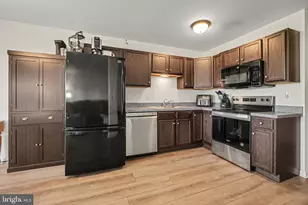 168 N Village Cir, Palmyra, PA 17078 - Photo 5