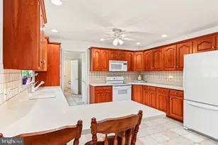 1089 Horseshoe Cir, Lebanon, PA 17042 - Photo 15