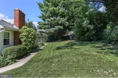 105 Locust Street, Lebanon, PA 17042 - Photo 15