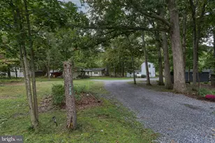 146 Lakeside Dr, Fredericksburg, PA 17026 - Photo 17