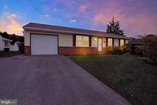 124 Treeline Dr, Newmanstown, PA 17073 - Photo 1