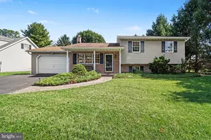 1612 Greenwood Dr, Lebanon, PA 17046 - Photo 1