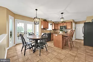 42 Manor Cir, Palmyra, PA 17078 - Photo 15