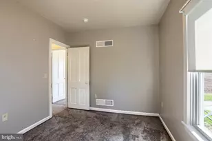 185 Village Dr, Lebanon, PA 17042 - Photo 25