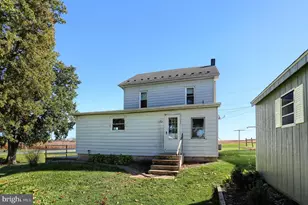 185 Village Dr, Lebanon, PA 17042 - Photo 35