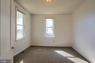 185 Village Dr, Lebanon, PA 17042 - Photo 7