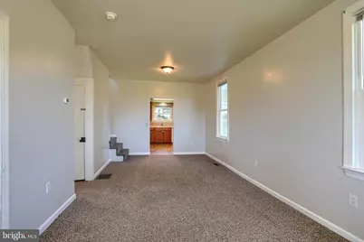 185 Village Drive, Lebanon, PA 17042 - Photo 5
