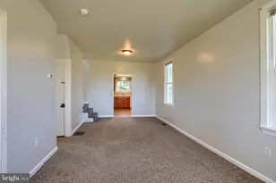 185 Village Dr, Lebanon, PA 17042 - Photo 5
