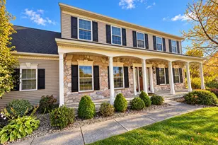 502 Stonebridge Dr, Lebanon, PA 17042 - Photo 3