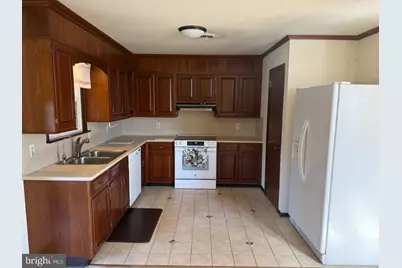745 Suzanne Drive, Lebanon, PA 17046 - Photo 7