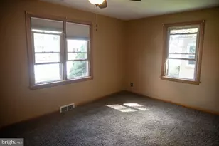 519 S Grant St, Palmyra, PA 17078 - Photo 9